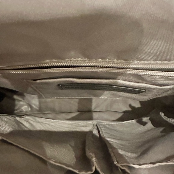 Beautiful Rebecca Minkoff Tan Leather Vanity Shoulder Crossbody Bag - Picture 6 of 11